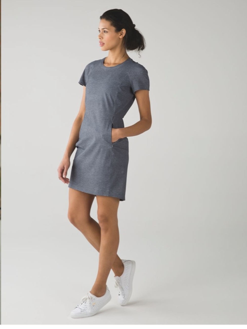 Lululemon • &Go Endeavor Dress • Size 6